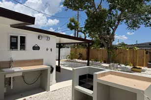 2541 W 10th Ave, Hialeah, FL 33010 - Photo 33
