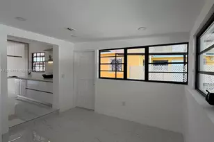 2541 W 10th Ave, Hialeah, FL 33010 - Photo 11