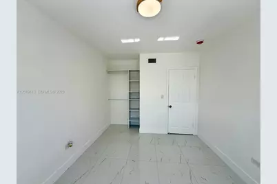 2541 W 10th Ave, Hialeah, FL 33010 - Photo 23