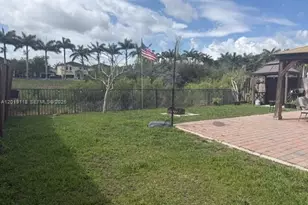 16564 SW 43rd St, Unincorporated Dade County, FL 33185 - Photo 3