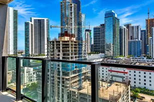 20 NE 11th St, Miami, FL 33132 - Photo 1