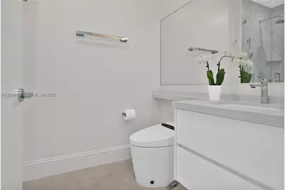4779 Collins Ave #PH 4301, Miami Beach, FL 33140 - Photo 19