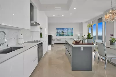 4779 Collins Ave #PH 4301, Miami Beach, FL 33140 - Photo 11