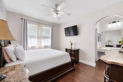 3028 NW 30th Ave, Oakland Park, FL 33311 - Photo 11