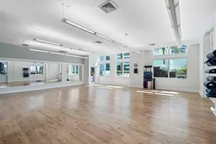1900 N Bayshore Dr, Miami, FL 33132 - Photo 35