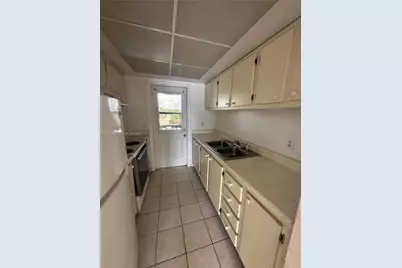 1050 E Sample Rd #208, Pompano Beach, FL 33064 - Photo 3