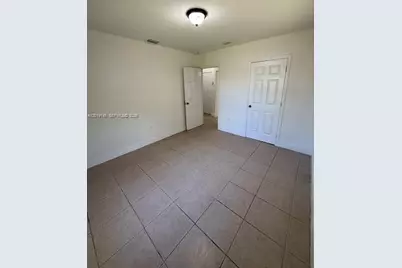 2345 NW 65th St, Miami, FL 33147 - Photo 23
