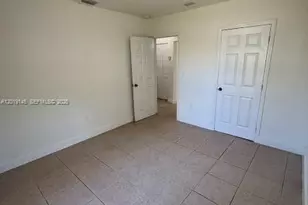 2345 NW 65th St, Miami, FL 33147 - Photo 23