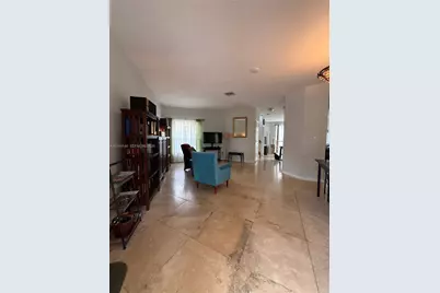 724 NW 170th Ter, Pembroke Pines, FL 33028 - Photo 5