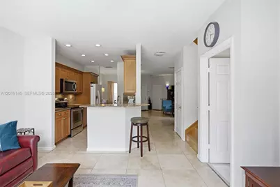 724 NW 170th Ter, Pembroke Pines, FL 33028 - Photo 23
