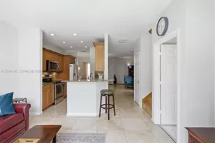 724 NW 170th Terrace, Pembroke Pines, FL 33028 - Photo 23