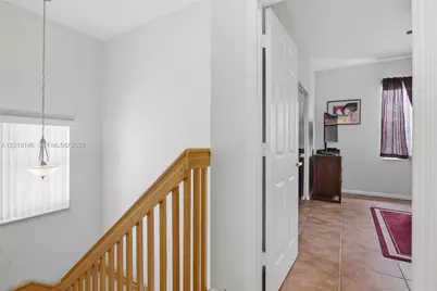 724 NW 170th Ter, Pembroke Pines, FL 33028 - Photo 27