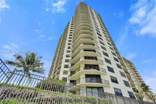 5420 N Ocean Dr, Singer Island, FL 33404 - Photo 25