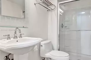 5420 N Ocean Dr, Singer Island, FL 33404 - Photo 35