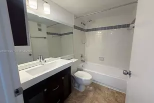 770 Claughton Island Dr, Miami, FL 33131 - Photo 11