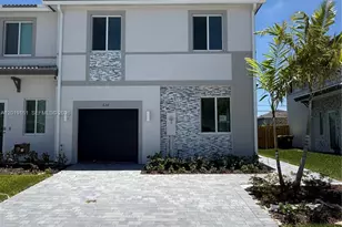 630 SE 15th St, Homestead, FL 33034 - Photo 1