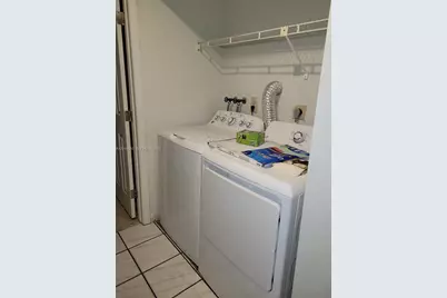 6725 NW 188th Ter, Hialeah, FL 33015 - Photo 3
