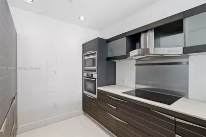 200 Biscayne Boulevard Way #4904, Miami, FL 33131 - Photo 11