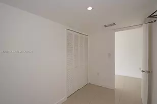 9375 Fontainebleau Blvd, Miami, FL 33172 - Photo 25