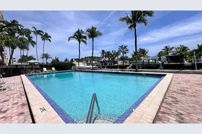 [Address not provided], North Miami, FL 33181 - Photo 9