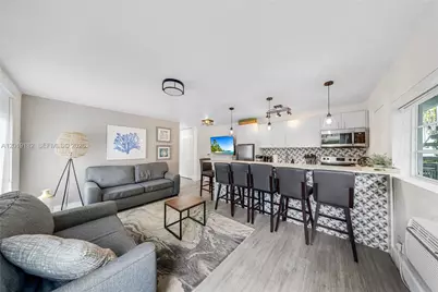 7830 Abbott Ave, Miami Beach, FL 33141 - Photo 11