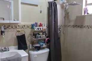 3285 NW 98th St, Miami, FL 33147 - Photo 19