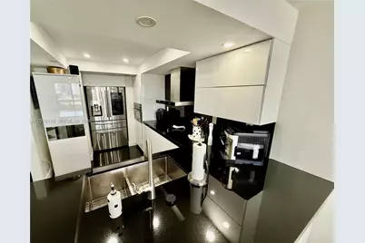 555 NE 15th St #15H, Miami, FL 33132 - Photo 5