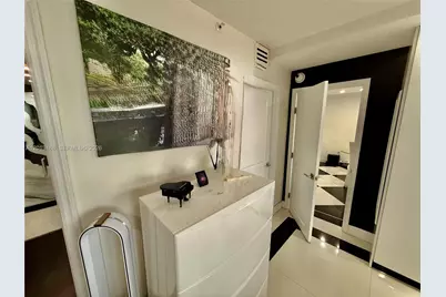 555 NE 15th St #15H, Miami, FL 33132 - Photo 29