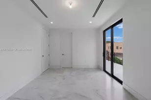 2265 SW 4th St, Miami, FL 33135 - Photo 23