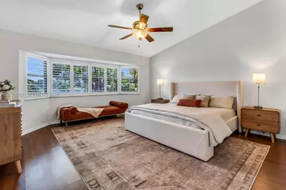 19831 NW 4th St, Pembroke Pines, FL 33029 - Photo 17