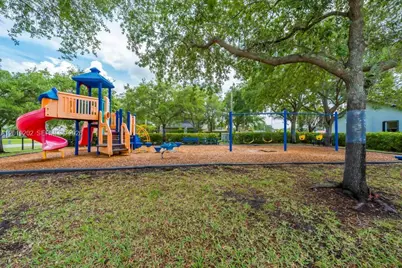 19831 NW 4th St, Pembroke Pines, FL 33029 - Photo 65