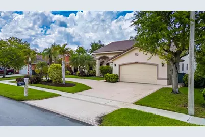 19831 NW 4th St, Pembroke Pines, FL 33029 - Photo 57