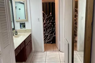 5701 Collins Ave, Miami Beach, FL 33140 - Photo 11