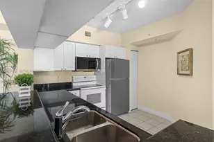 17150 N Bay Rd, Sunny Isles Beach, FL 33160 - Photo 11