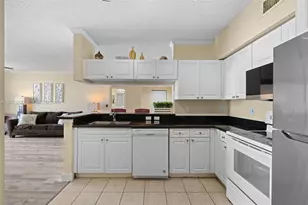 17150 N Bay Rd, Sunny Isles Beach, FL 33160 - Photo 9
