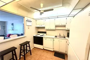 16851 NE 23rd Ave, North Miami Beach, FL 33160 - Photo 15