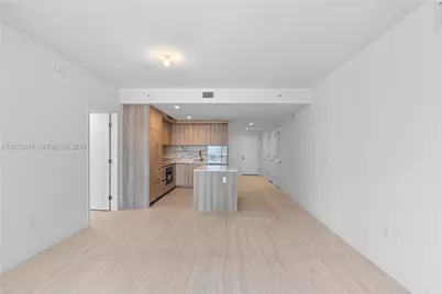 77 SE 5 #3702, Miami, FL 33131 - Photo 13