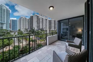 520 Brickell Key Dr, Miami, FL 33131 - Photo 5