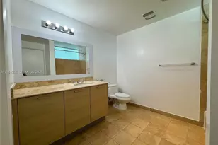 350 NE 24th St, Miami, FL 33137 - Photo 11