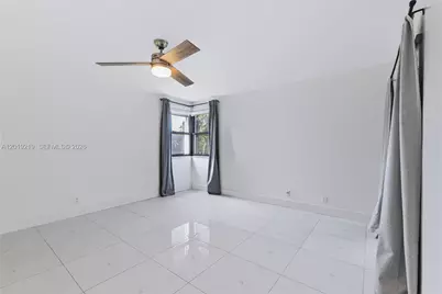 10121 W Sunrise Blvd #301, Plantation, FL 33322 - Photo 5
