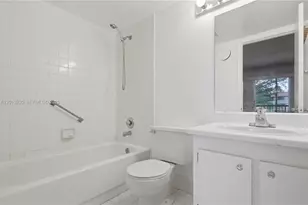 151 SW 134th Way, Pembroke Pines, FL 33027 - Photo 13