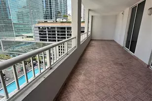 170 SE 14th St, Miami, FL 33131 - Photo 21