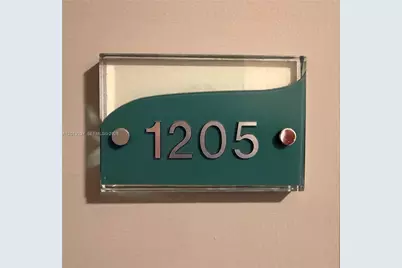 170 SE 14th St #1205, Miami, FL 33131 - Photo 5