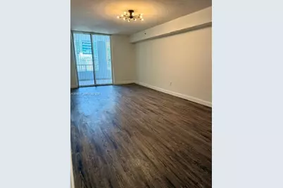 170 SE 14th St #1205, Miami, FL 33131 - Photo 11