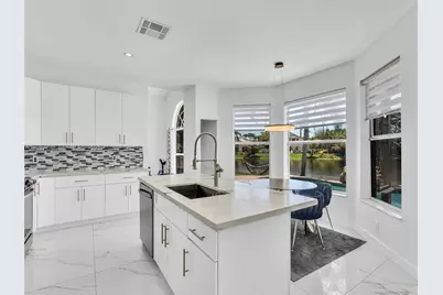 18442 NW 12th St, Pembroke Pines, FL 33029 - Photo 17