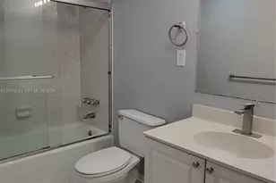 19380 Collins Ave, Sunny Isles Beach, FL 33160 - Photo 31