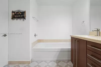 79 SW 12th St #3110-S, Miami, FL 33130 - Photo 19