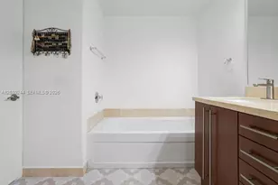 79 SW 12th St, Miami, FL 33130 - Photo 19