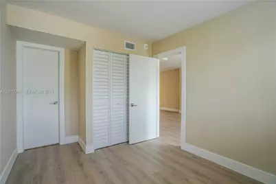 6960 Rue Vendome #201, Miami Beach, FL 33141 - Photo 15