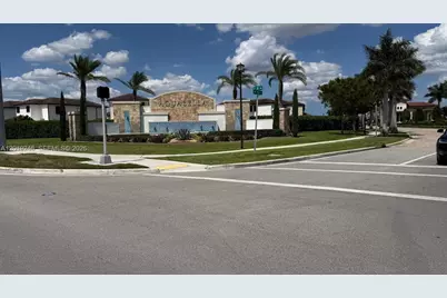 3440 W 111th Pl, Hialeah, FL 33018 - Photo 9